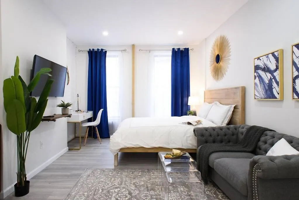 Apartment 240-12 Brand New Studio Prime Location W&D New York