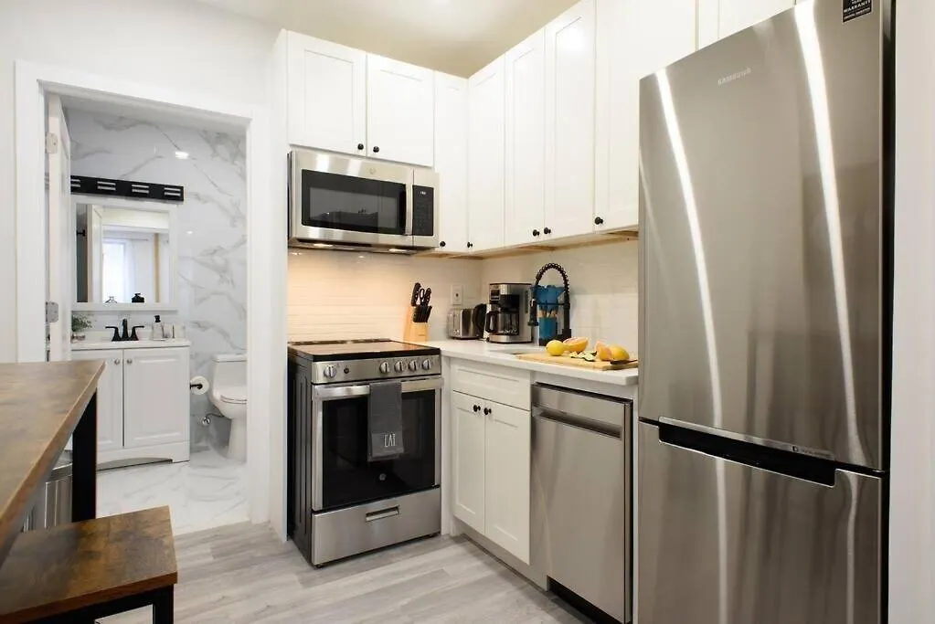 240-12 Brand New Studio Prime Location W&D New York United States